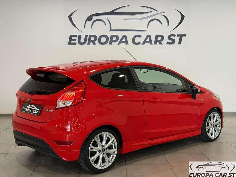 Usata Ford Fiesta ST-Line 101 CV (74 kW) 2017 Rosso Utilitaria