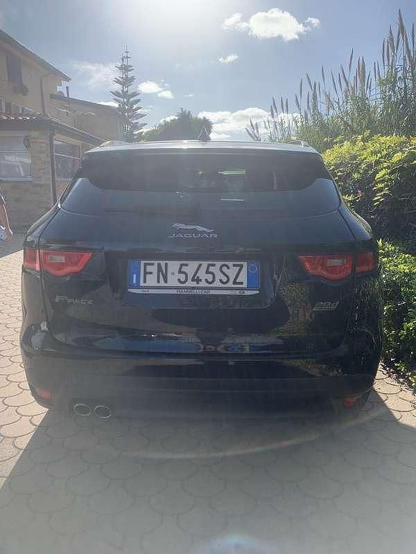 Usata Jaguar F-Pace Prestige 179 CV (131 kW) 2018 Nero SUV