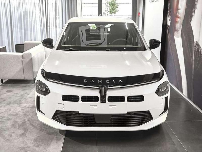 Usata Lancia Ypsilon 110 CV (80 kW) 2024 Other Utilitaria