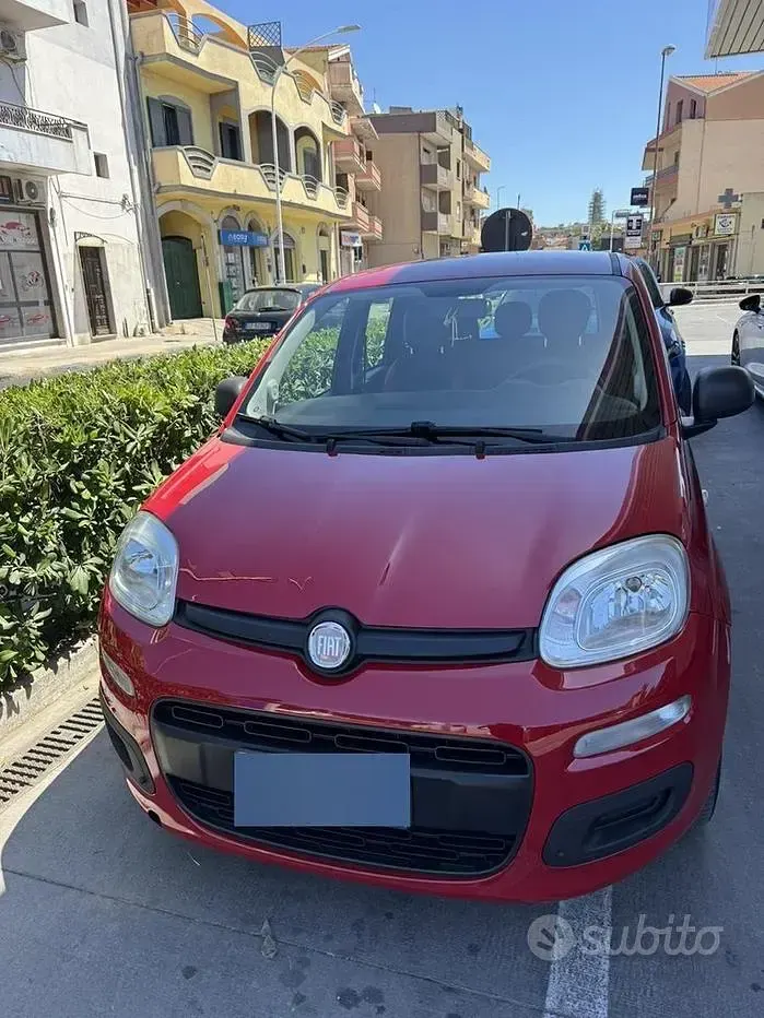 Usata Fiat Panda 75 CV (55 kW) 2012 Rosso Utilitaria