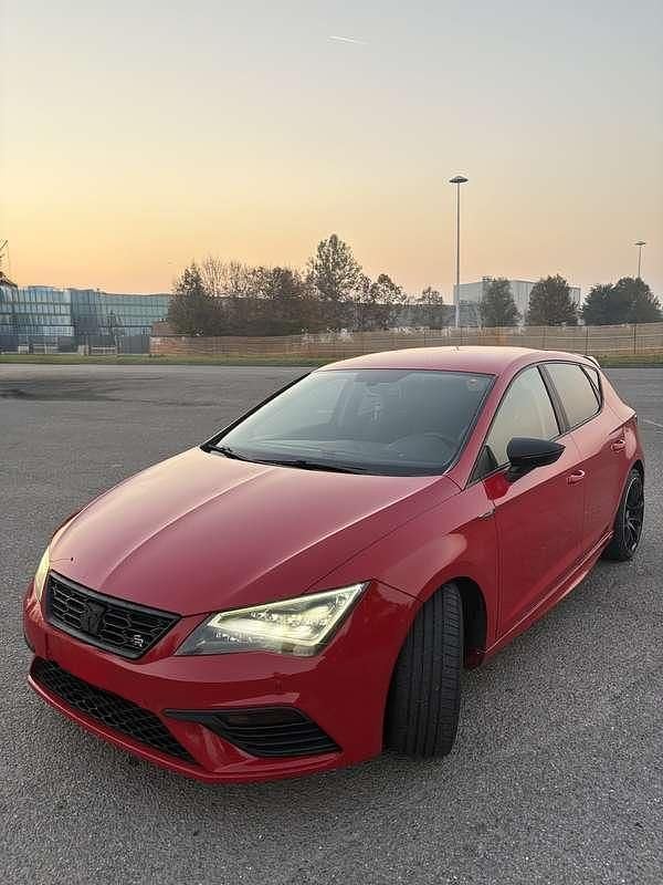 Usata 2015 Seat Leon FR Tre volumi | 6000 € (Super prezzo) - Immagine 1/4