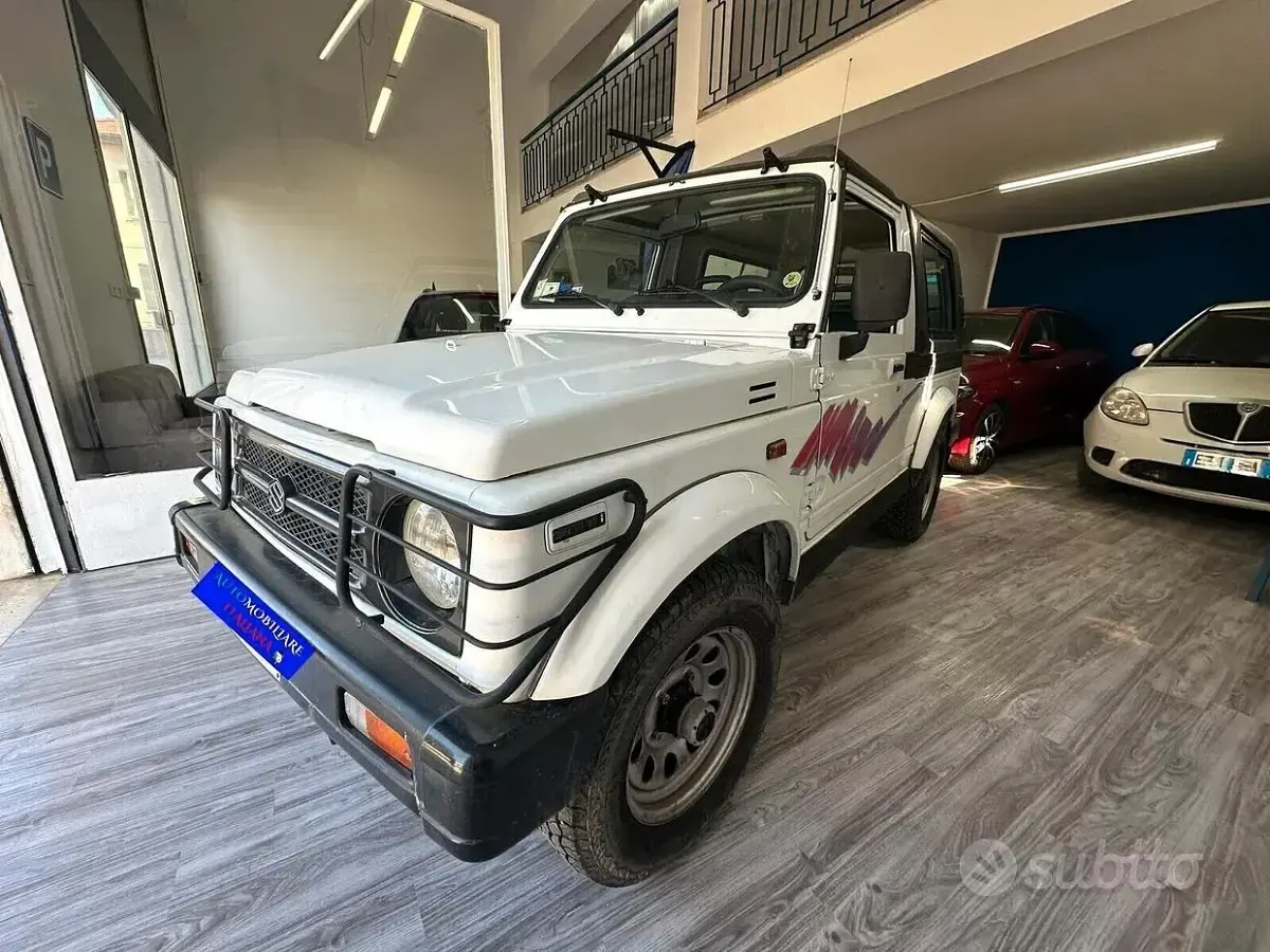 Usata Suzuki Samurai 69 CV (50 kW) 1993 Bianco SUV