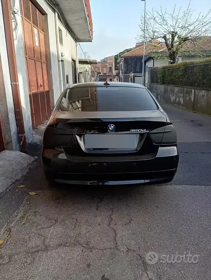 Usata BMW 320 163 CV (119 kW) 2005 Nero Berlina