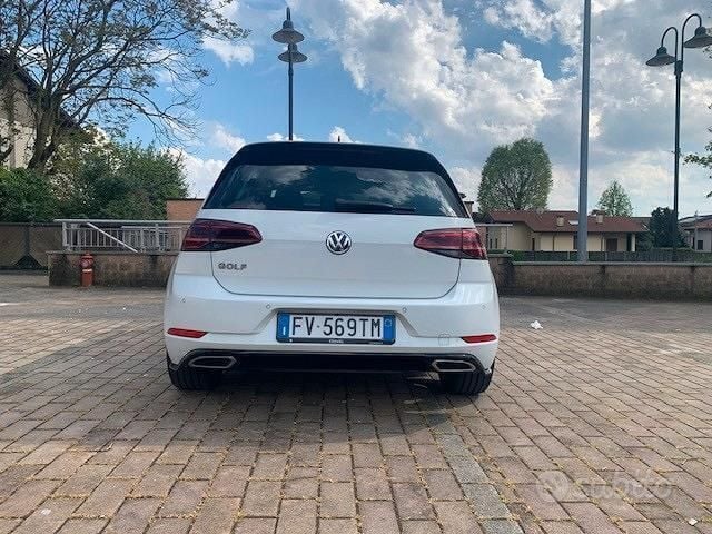 Usata VW Golf VII R-line 150 CV (110 kW) 2019 Bianco Berlina