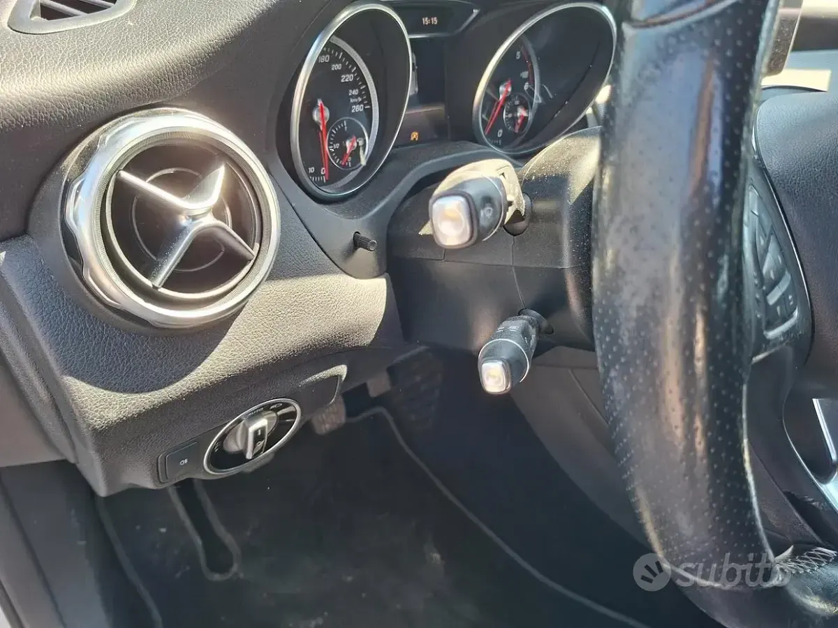 Usata Mercedes GLA200 Premium 136 CV (100 kW) 2018 Bianco SUV