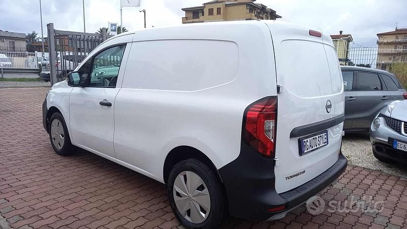 Usata Nissan Townstar 131 CV (96 kW) 2022 Bianco Furgone