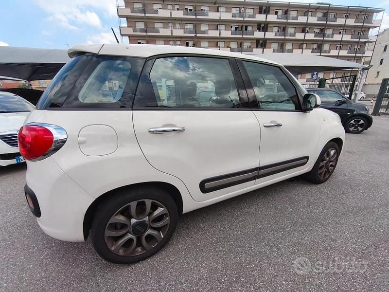 Usata Fiat 500L Lounge 120 CV (88 kW) 2015 Bianco Monovolume