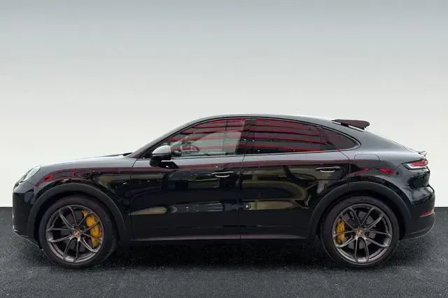 Usata Porsche Cayenne Turbo GT 740 CV (544 kW) 2024 Nero metallizzato SUV