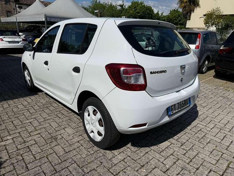 Usata Dacia Sandero 75 CV (55 kW) 2014 Bianco Berlina