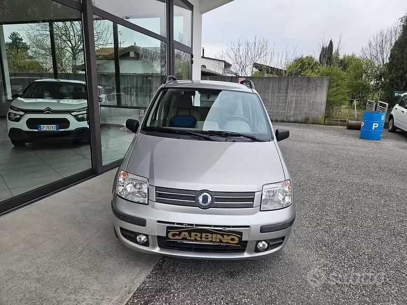 Usata Fiat Panda Emotion 59 CV (43 kW) 2004 Grigio Utilitaria