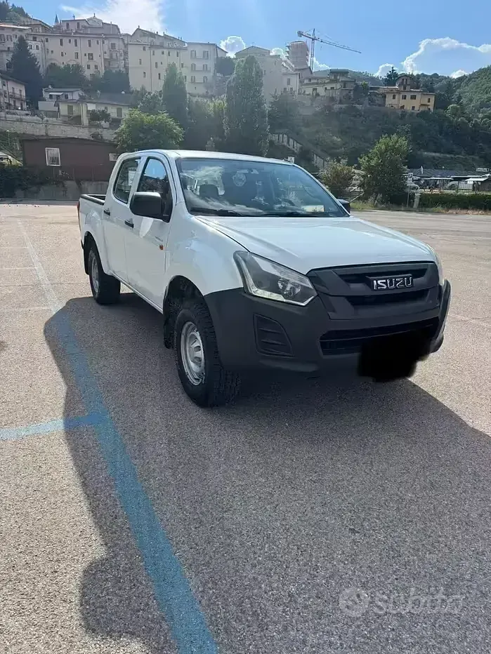 Usata Isuzu D-Max 101 CV (74 kW) 2021 Bianco Pick-up