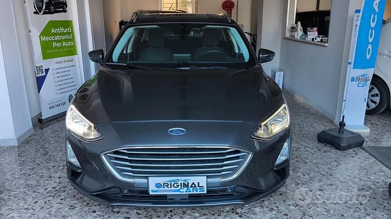 Usata Ford Focus Business Edition 120 CV (88 kW) 2020 Grigio Station wagon