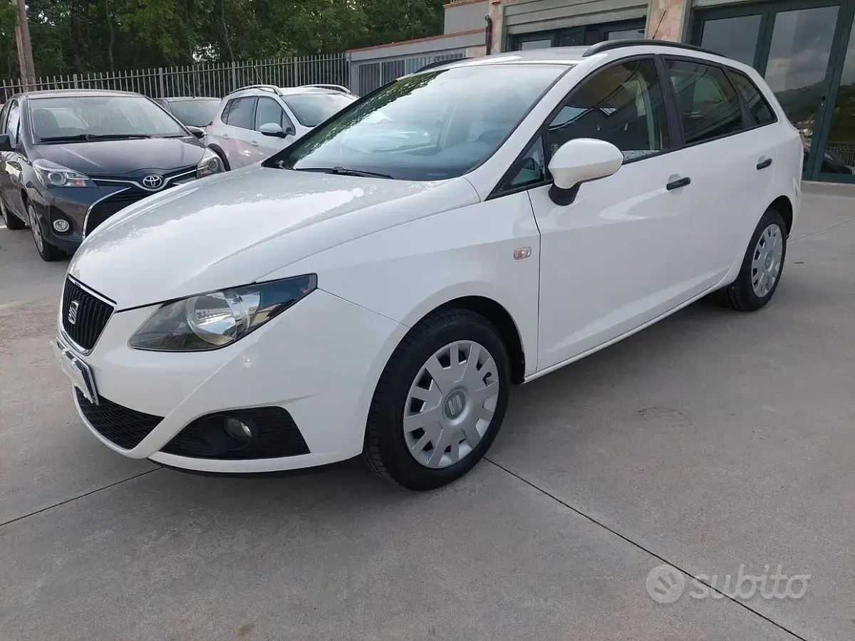 Usata Seat Ibiza ST 75 CV (55 kW) 2011 Bianco Station wagon