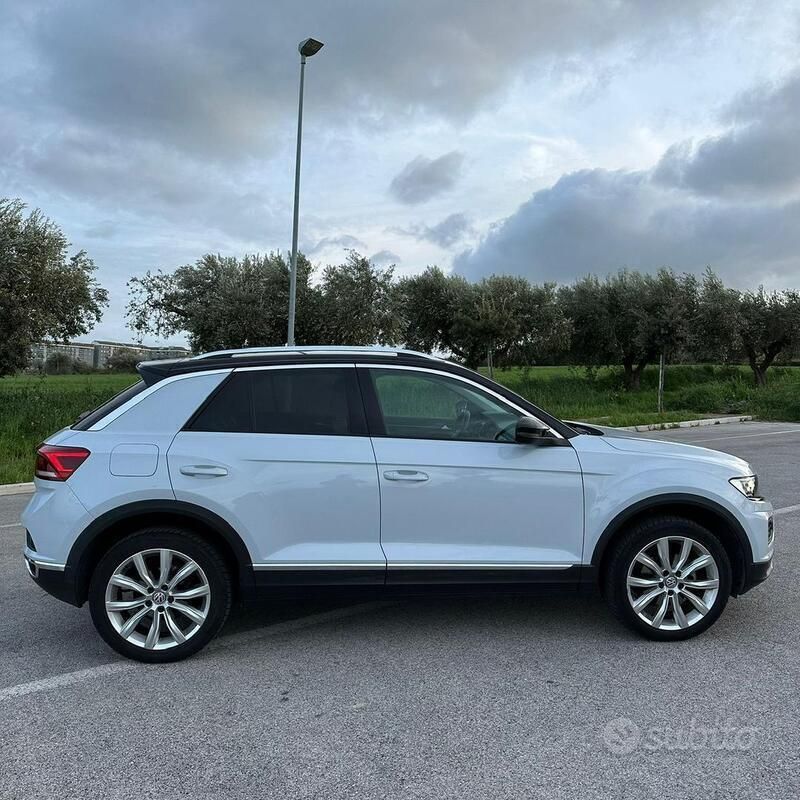Usata VW T-Roc 150 CV (110 kW) 2019 Bianco SUV