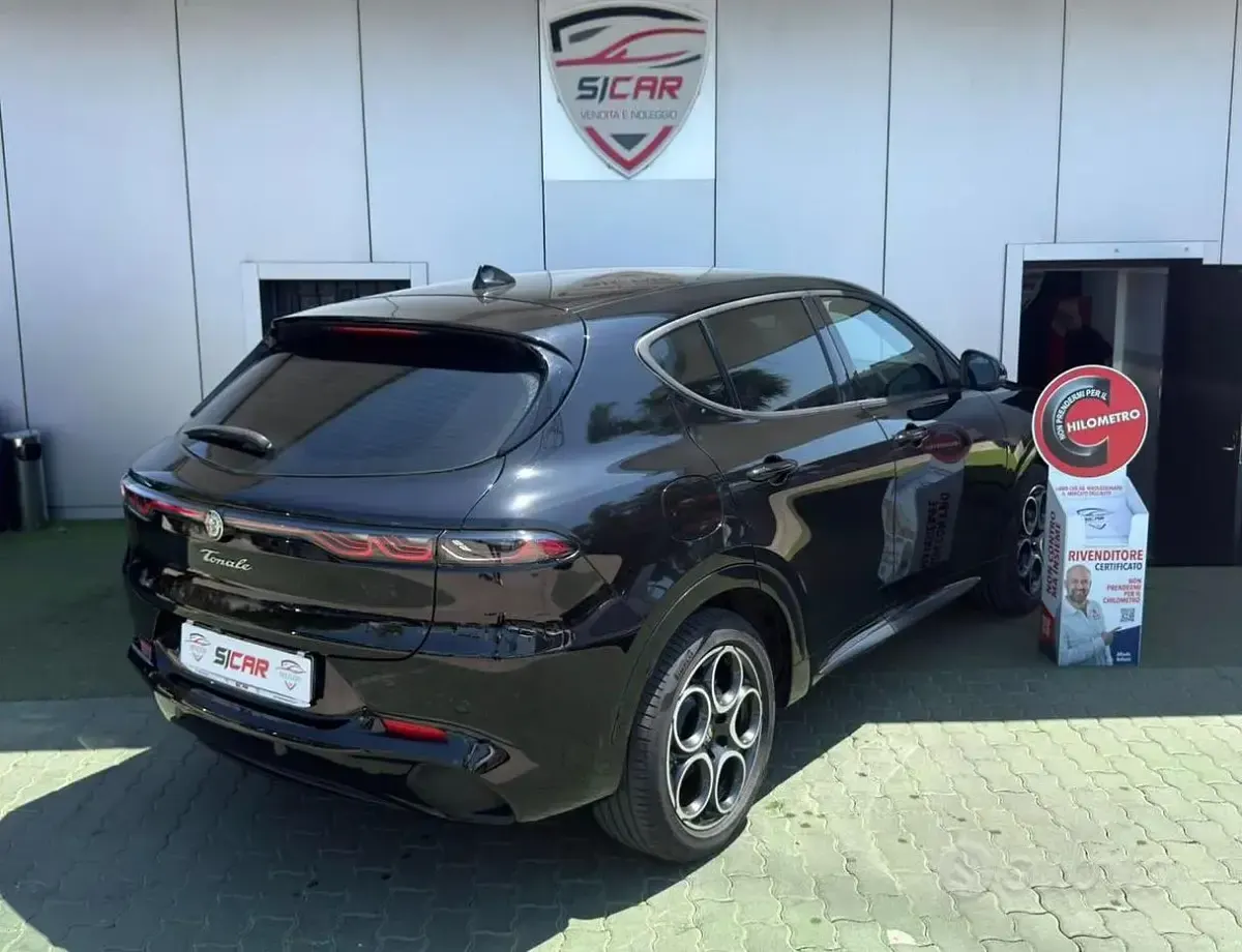 Usata Alfa Romeo Tonale Sprint 131 CV (96 kW) 2025 Nero SUV