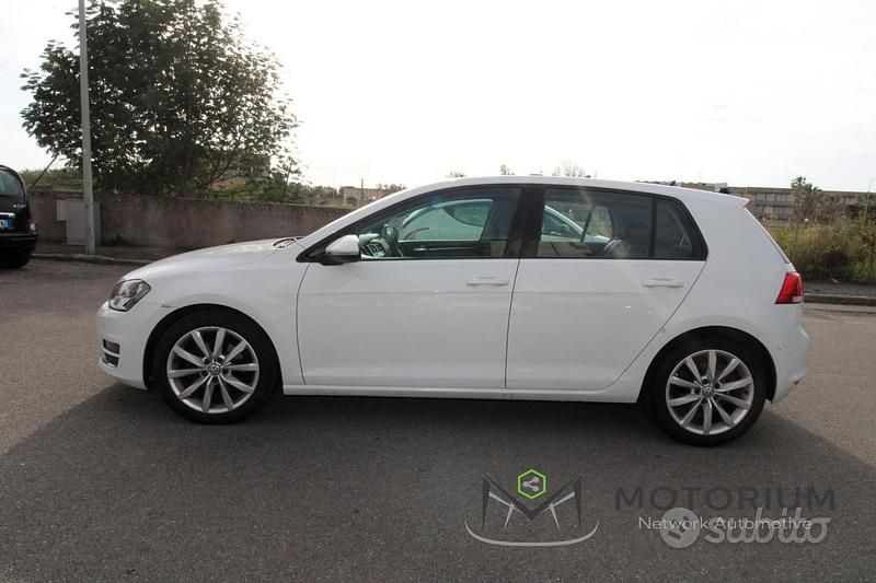 Usata VW Golf VII Highline 110 CV (80 kW) 2016 Berlina