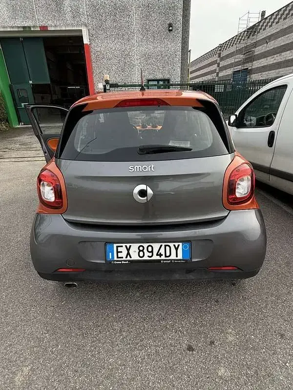 Usata Smart ForFour Passion 71 CV (52 kW) 2014 Utilitaria