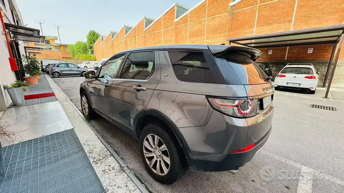 Usata Land Rover Discovery Sport 2015 Grigio SUV