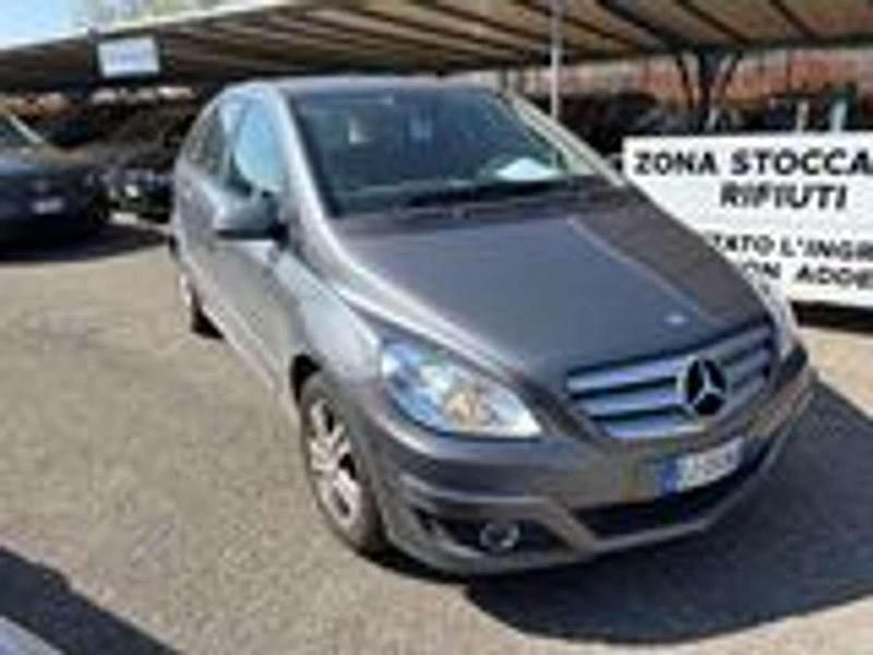 Usata Mercedes B180 Premium 116 CV (85 kW) 2011 Other Monovolume