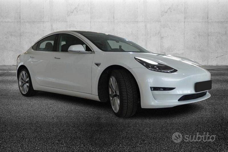 Usata Tesla Model 3 Standard Range 239 kW (325 CV) 2019 Bianco Berlina