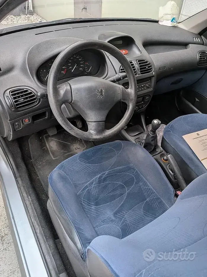 Usata Peugeot 206 75 CV (55 kW) 2003 Berlina