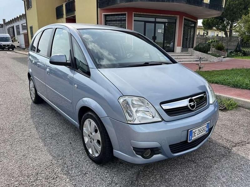Usata Opel Meriva Cosmo 90 CV (66 kW) 2006 Monovolume