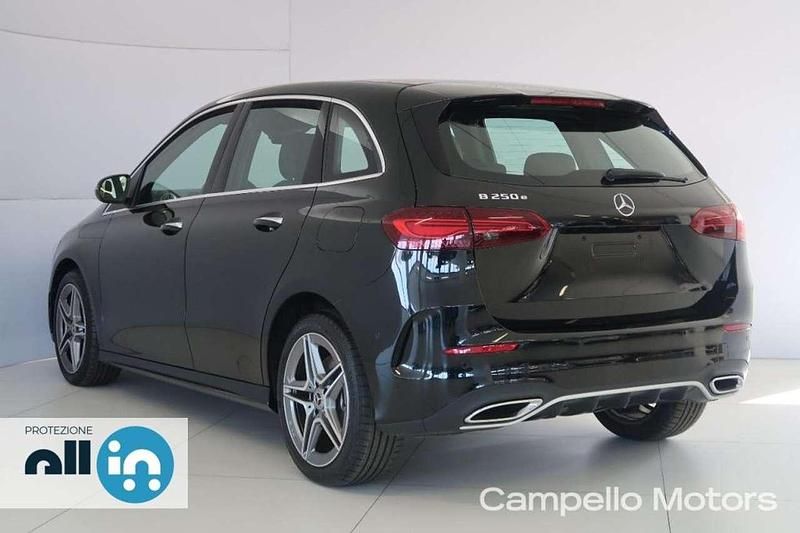 Usata Mercedes B250e AMG Line Premium 163 CV (119 kW) 2024 Nero Monovolume