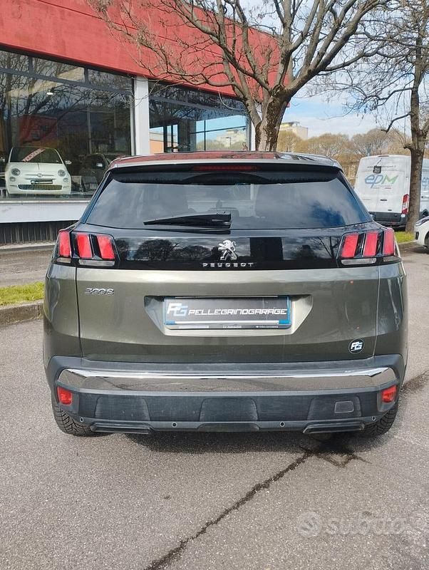 Usata Peugeot 3008 Active 130 CV (95 kW) 2019 Grigio SUV