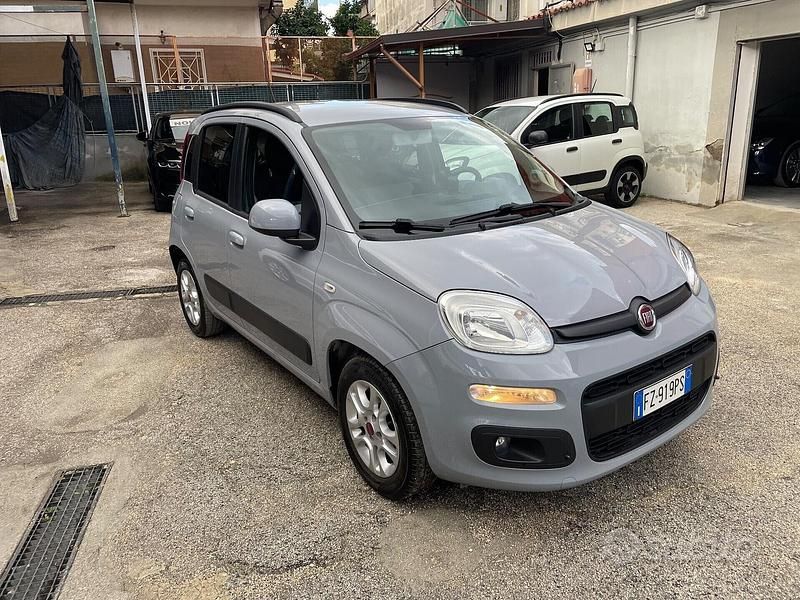 Usata Fiat Panda Lounge 69 CV (50 kW) 2019 Grigio Utilitaria