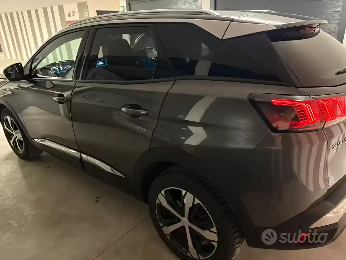 Usata Peugeot 3008 Allure 131 CV (96 kW) 2021 Grigio SUV