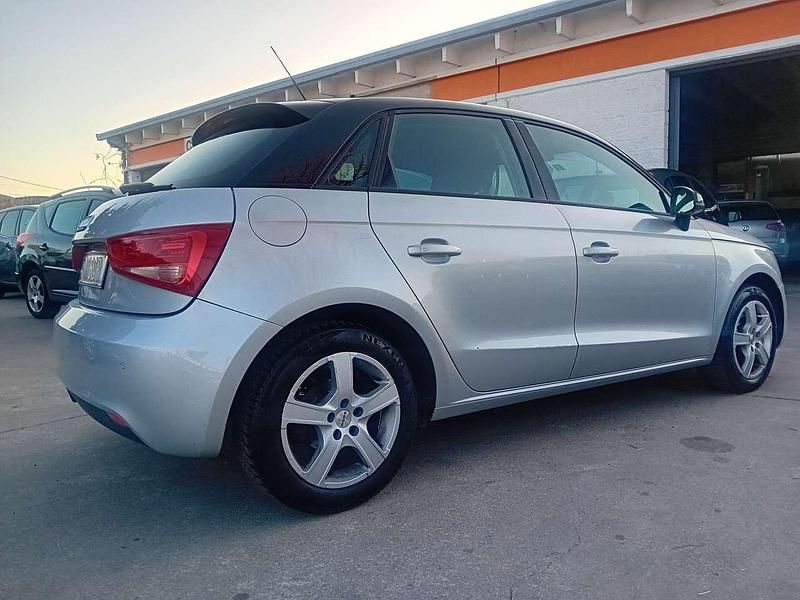 Usata Audi A1 Sportback Ambition 122 CV (89 kW) 2013 Argento Utilitaria