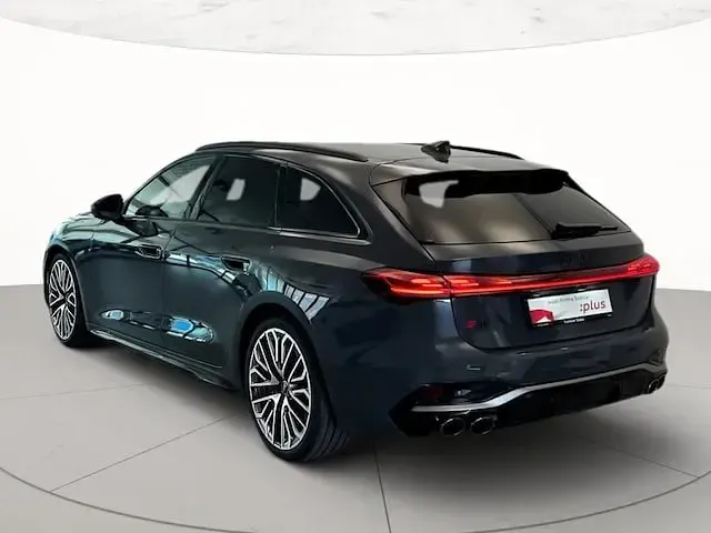 Usata Audi S5 Edition .1 367 CV (269 kW) 2024 Grigio magnete Station wagon