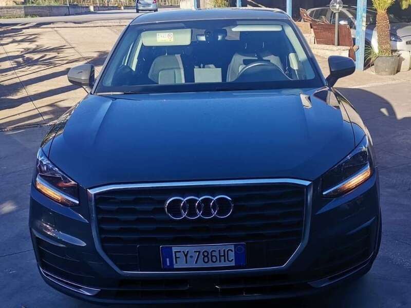 Usata Audi Q2 Ambiente 116 CV (85 kW) 2019 Grigio SUV