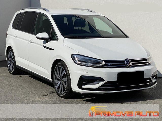 Usata VW Touran Executive 122 CV (89 kW) 2023 Bianco Monovolume