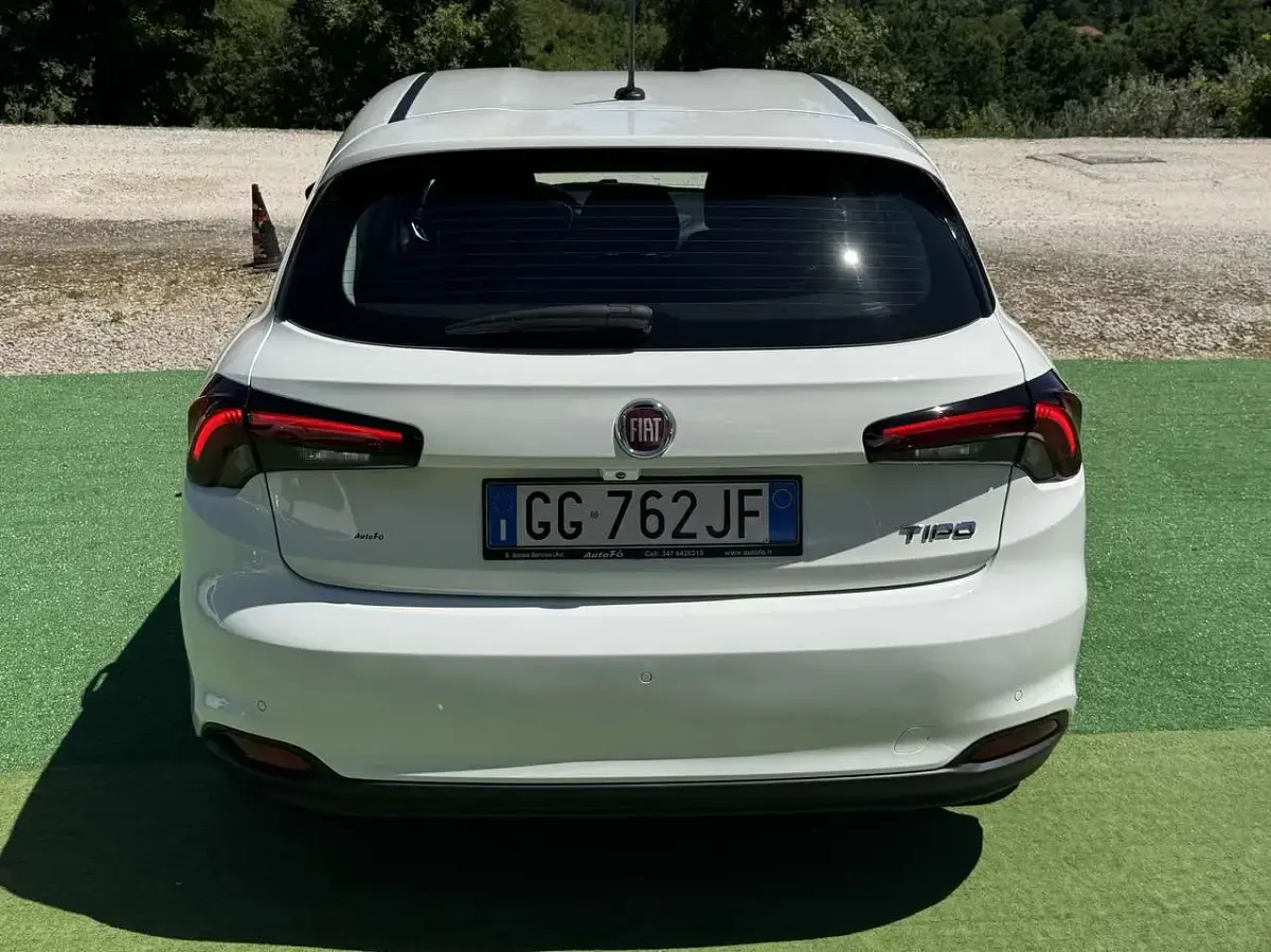 Usata Fiat Tipo Business 131 CV (96 kW) 2021 Bianco Berlina