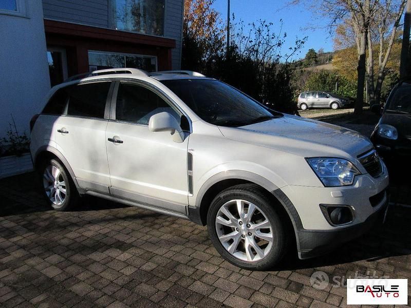 Usata Opel Antara Cosmo 163 CV (119 kW) 2012 Bianco SUV