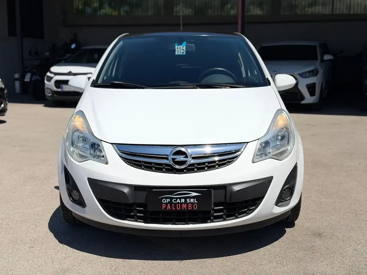 Usata Opel Corsa 95 CV (69 kW) 2012 Bianco Utilitaria