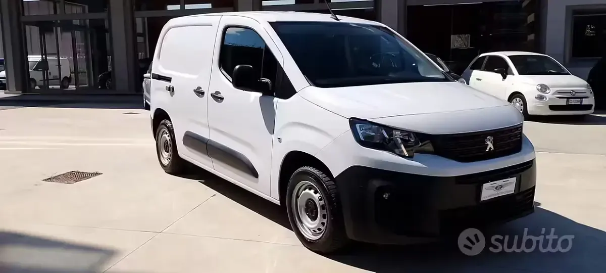 Usata Peugeot Partner Premium 102 CV (75 kW) 2020 Bianco Monovolume