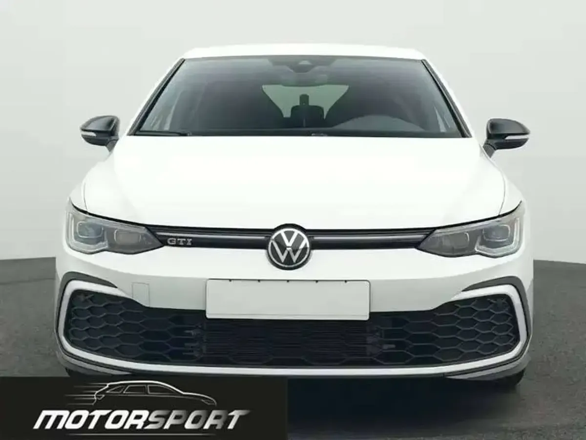 Usata VW Golf VIII Style 245 CV (180 kW) 2024 Pure white Berlina