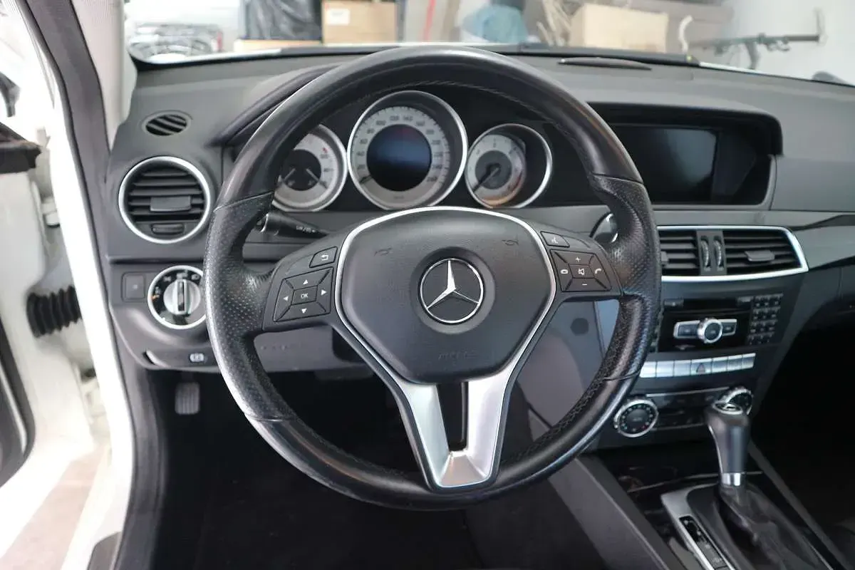 Usata Mercedes C220 Executive 170 CV (125 kW) 2013 Bianco Coupé