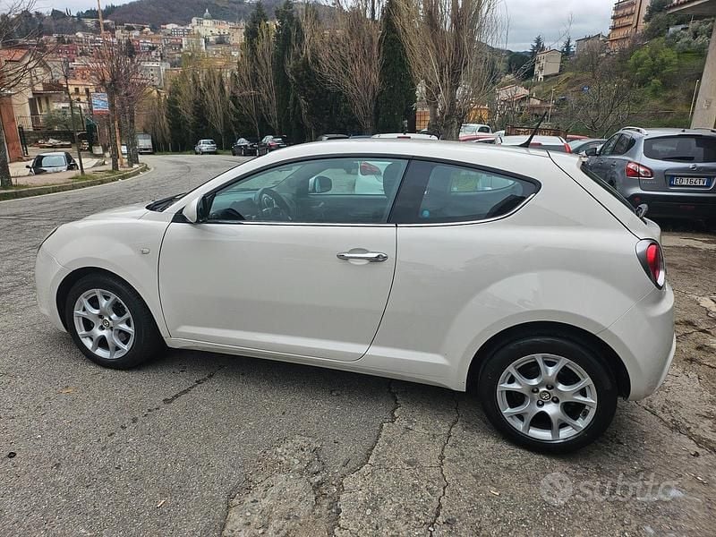 Usata Alfa Romeo MiTo Progression 120 CV (88 kW) 2009 Bianco Utilitaria