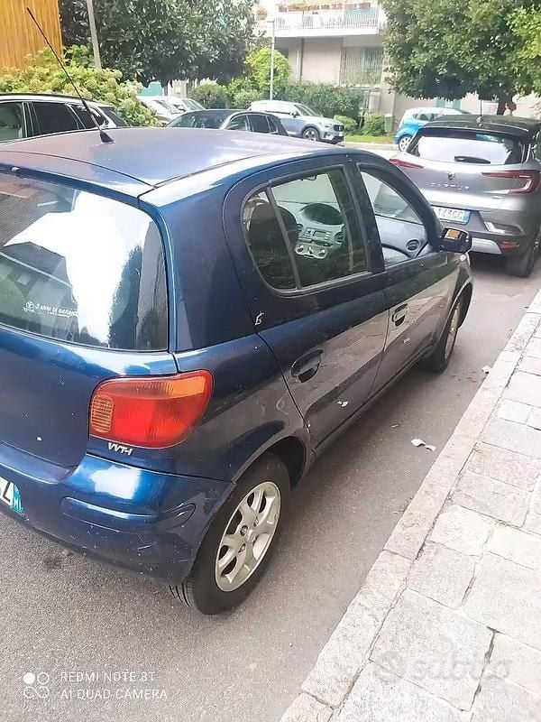 Usata Toyota Yaris 75 CV (55 kW) 2009 Blu Utilitaria