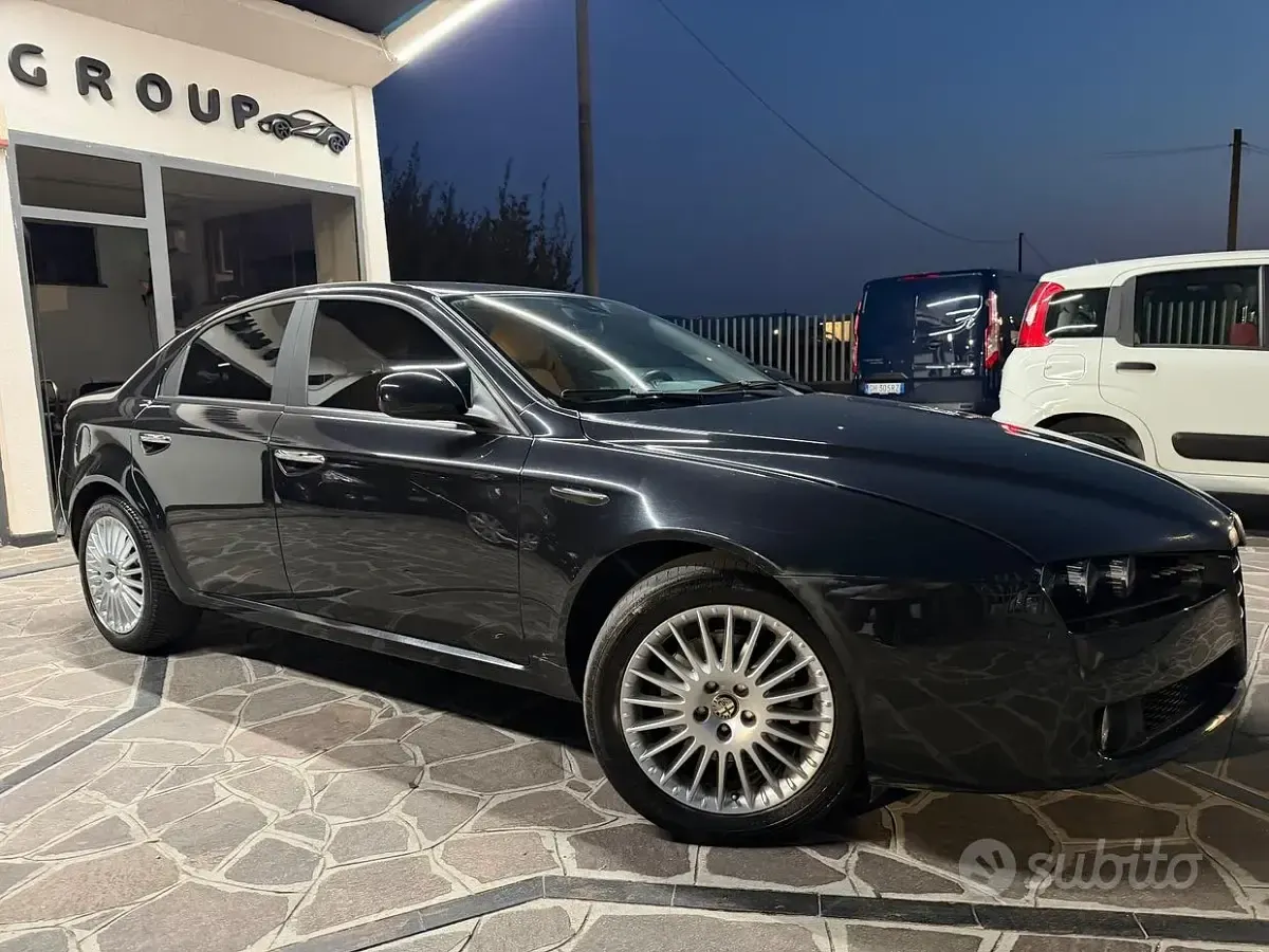 Usata Alfa Romeo 159 Distinctive 160 CV (117 kW) 2007 Nero Station wagon