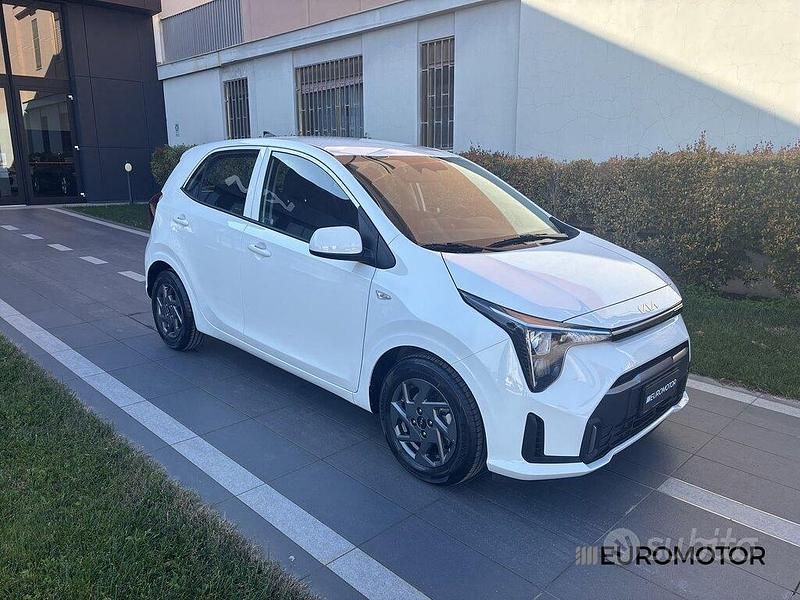 Usata Kia Picanto Urban 63 CV (46 kW) 2024 Bianco Utilitaria