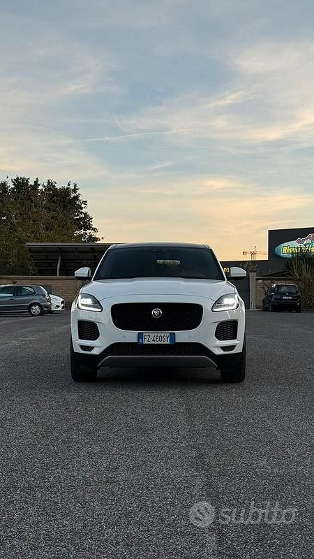 Usata Jaguar E-Pace R-Dynamic 150 CV (110 kW) 2019 Bianco SUV