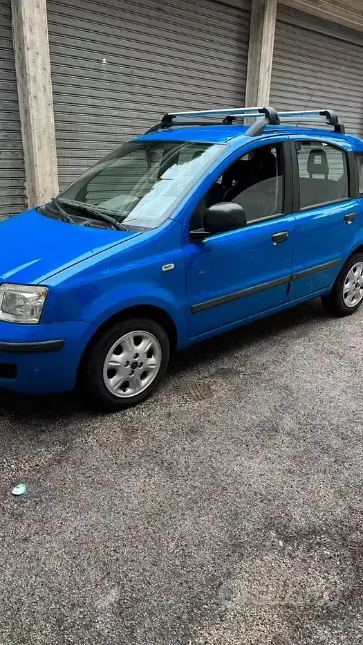 Usata Fiat Panda 70 CV (51 kW) 2004 Blu Utilitaria