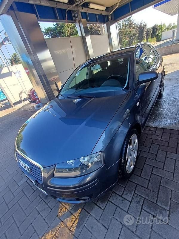 Begagnad Audi A3 105 HK (77 kW) 2005 Grå Halvkombi