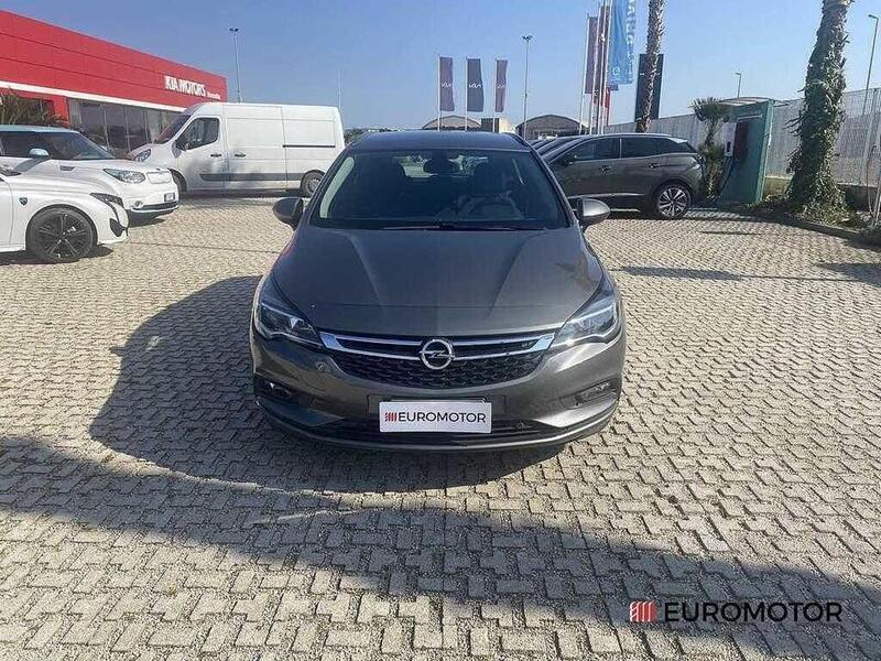 Usato 2019 Opel Astra 1.6 Diesel 110 CV (13.300 €)