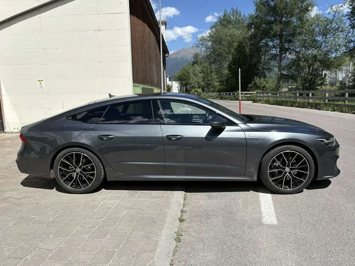 Usata Audi A7 Sportback S-Line 286 CV (210 kW) 2018 Daytonagrau perleffekt Utilitaria