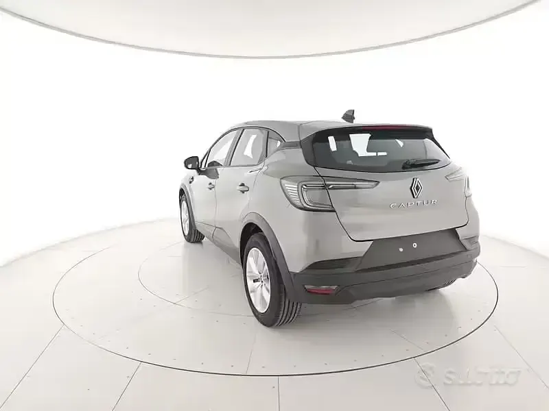Nuova Renault Captur Evolution 101 CV (74 kW) 2026 Grigio SUV